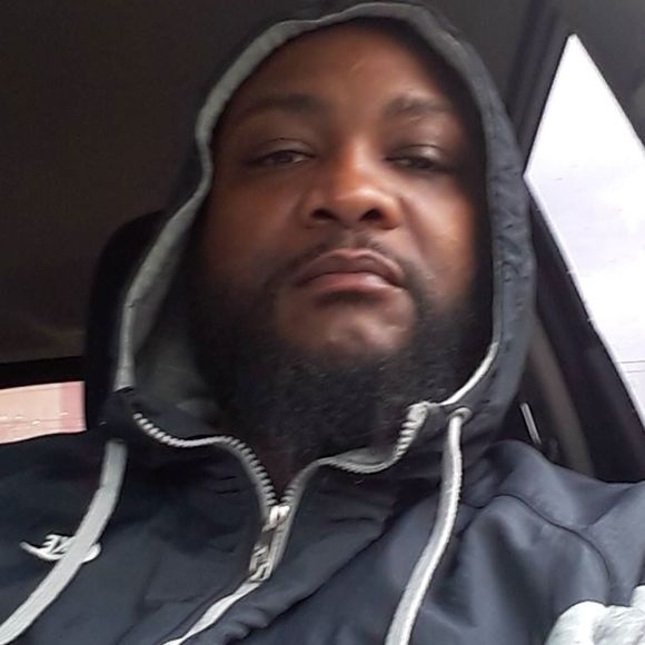 Meet your Posher, Tylee - Picture 1 of 1